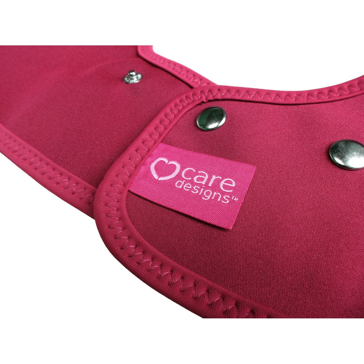 Care Designs Tabard Adult Bib Burgundy label-close-up D-72dpi